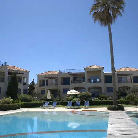 Elias On The With Pool Villa *
